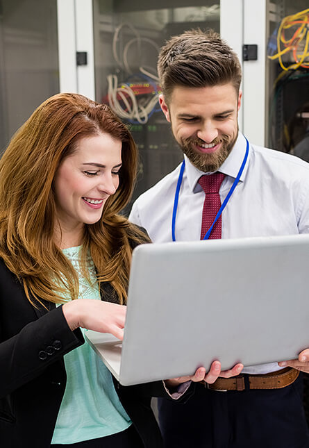 Infraestrutura de data center com servidores cloud de alta performance da SanCloud.